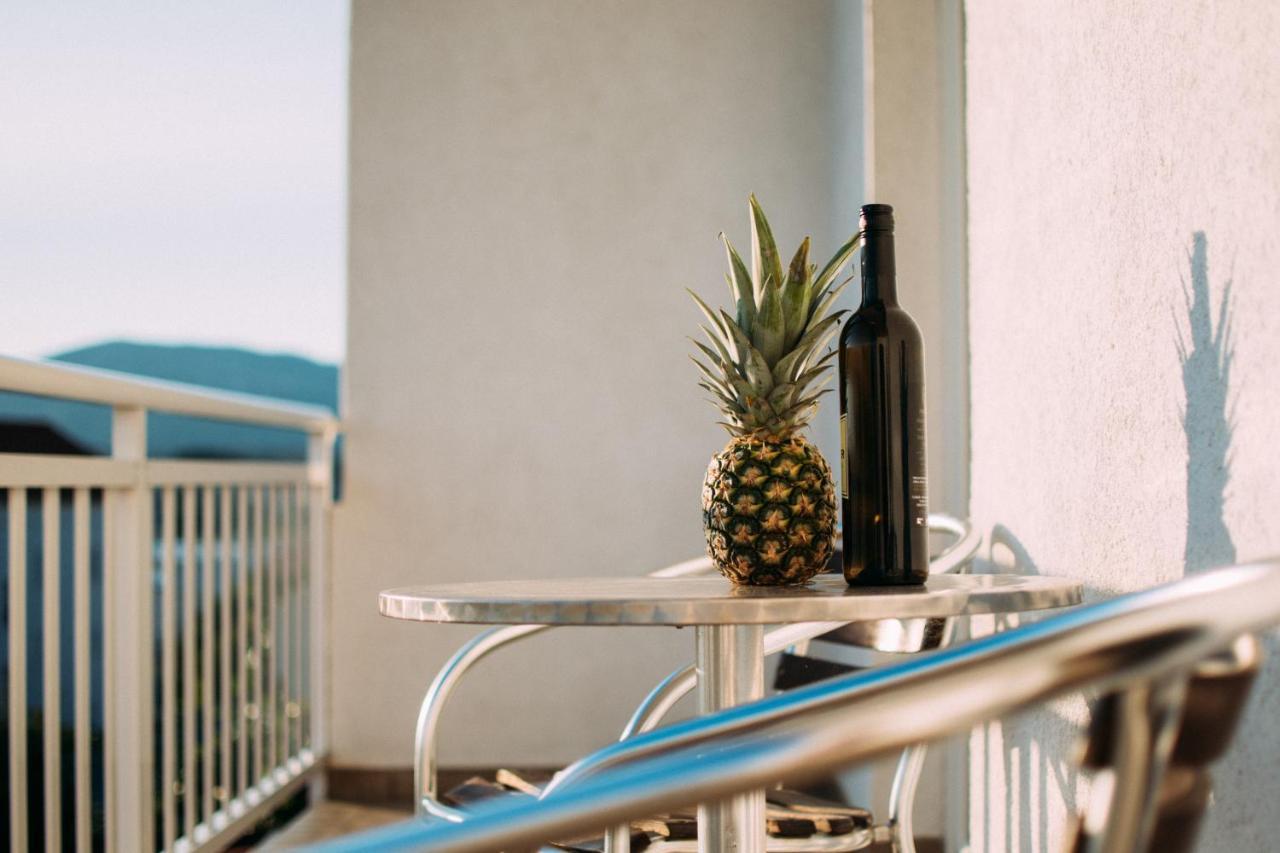 Apartment Franic Podstrana Exterior foto